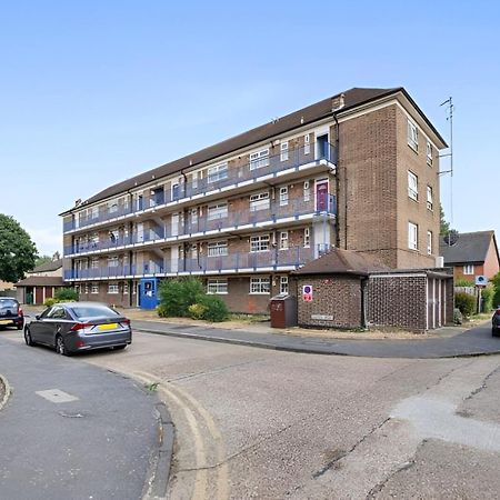 The Serene 2-Bedroom Flat W Free Street Parking Sutton  Exterior foto
